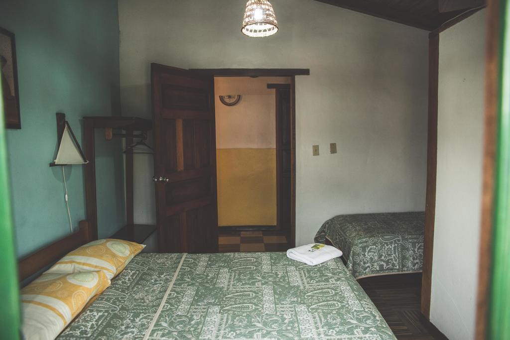 Hostal Las Palmas Puyo Extérieur photo