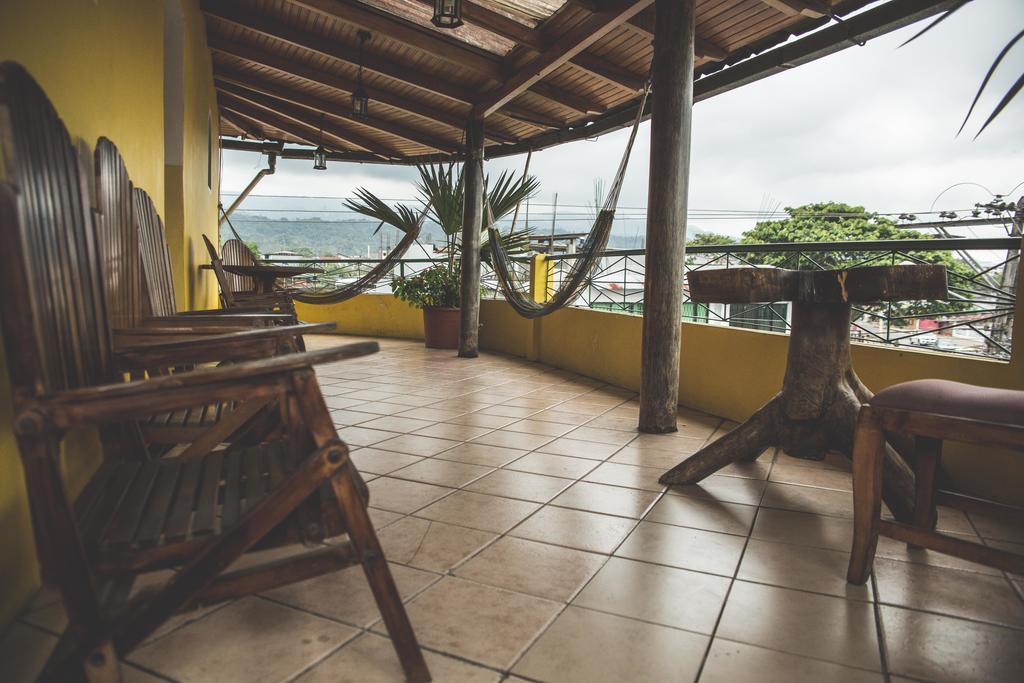 Hostal Las Palmas Puyo Extérieur photo