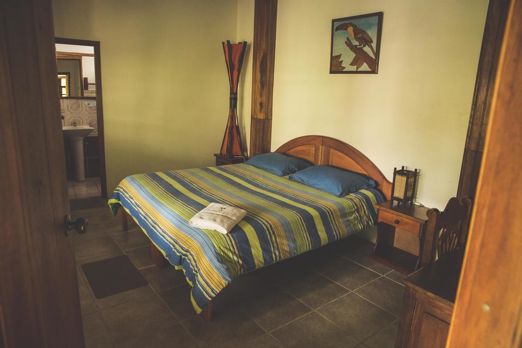 Hostal Las Palmas Puyo Extérieur photo